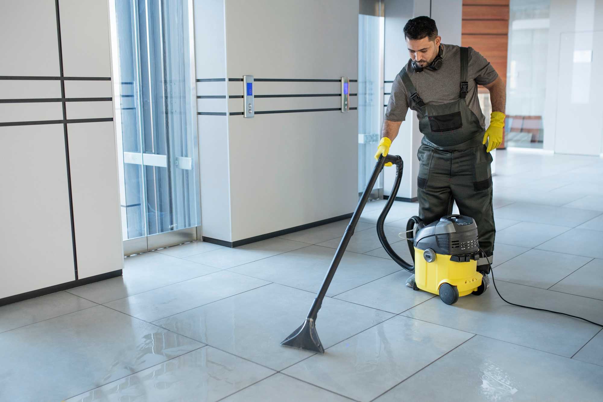 Commercial & Residentail Cleaning